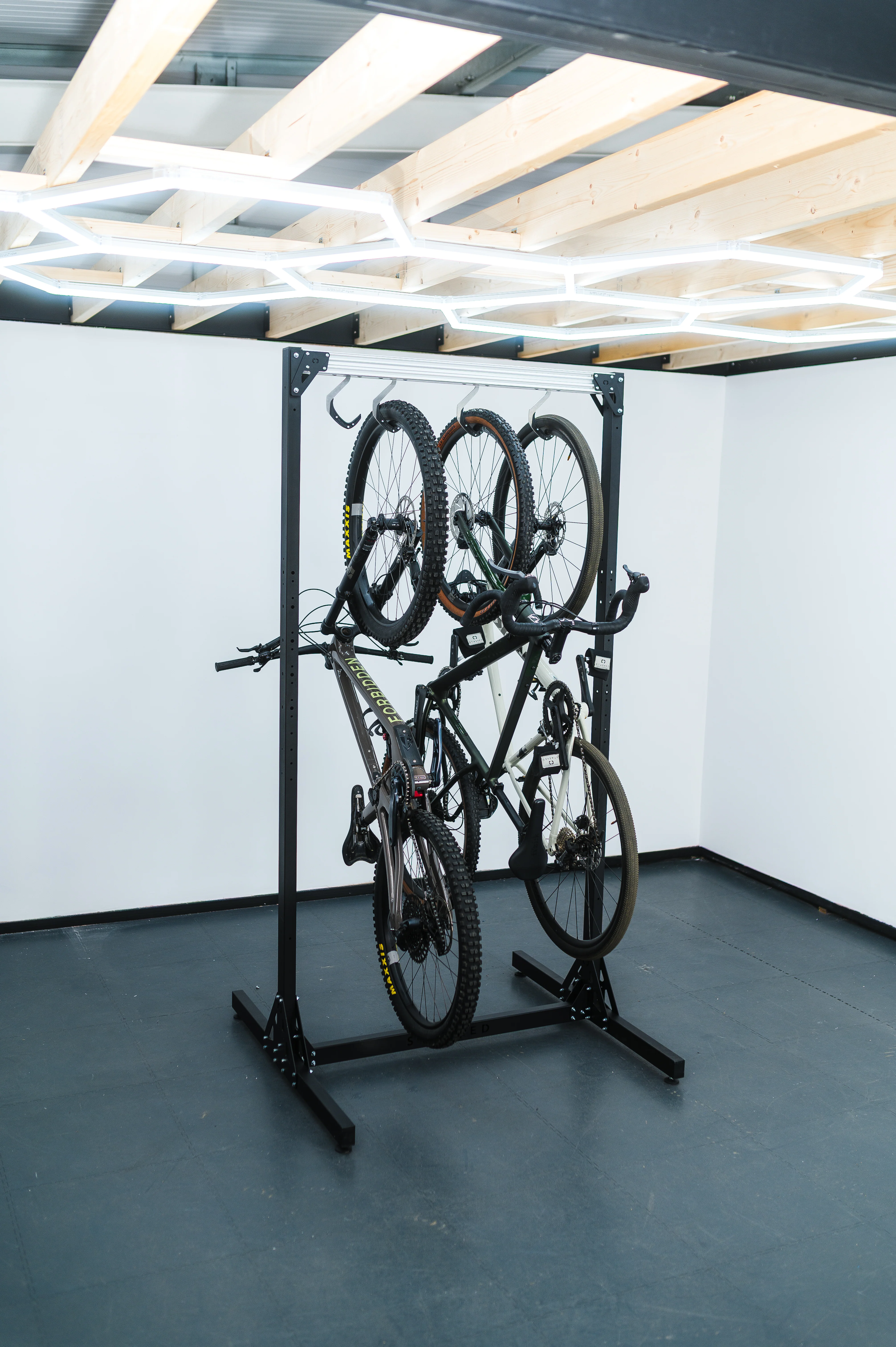 Almost Perfect SpaceRail - 4 Bike Freestanding - Image 5