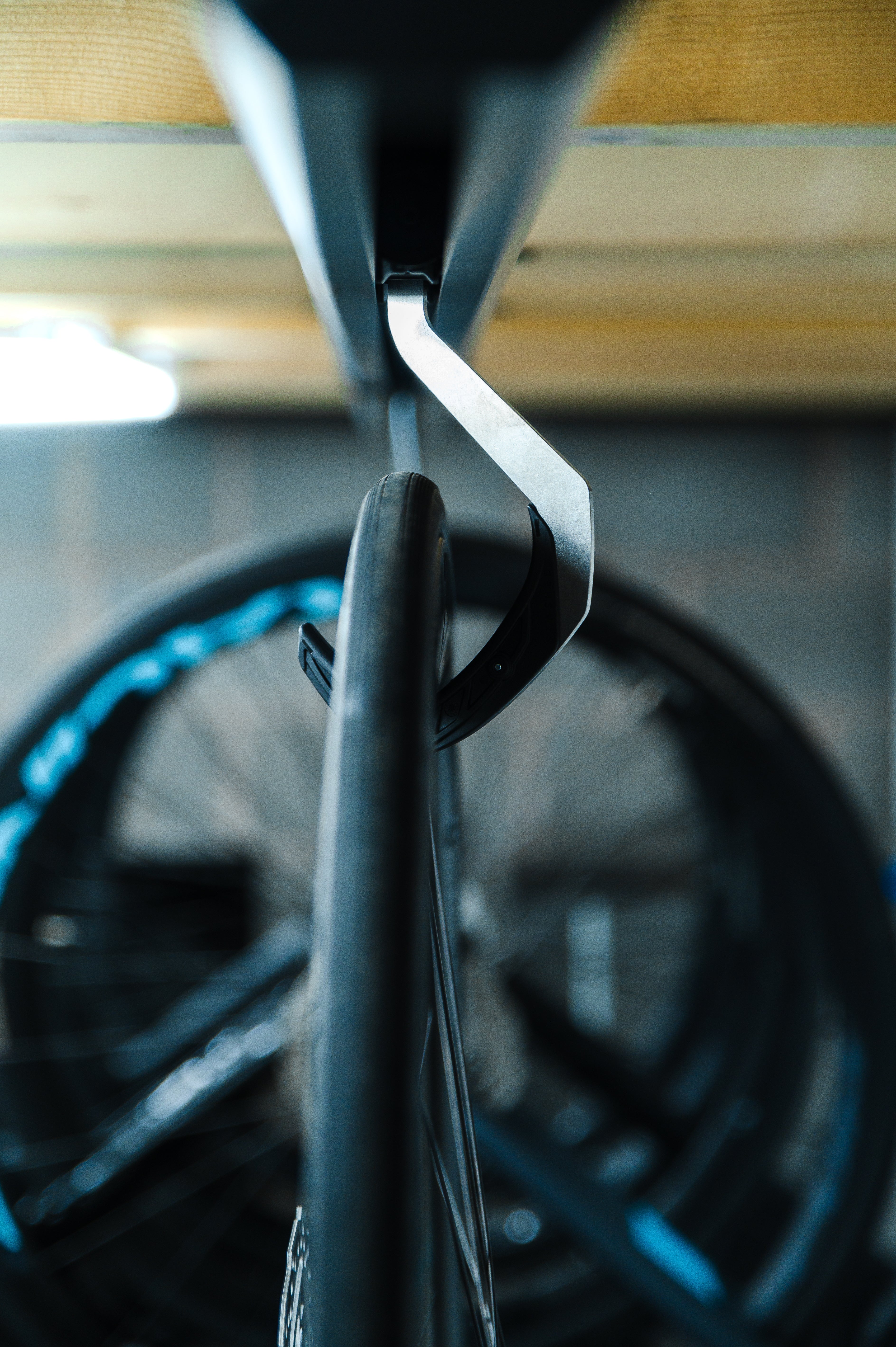 Almost Perfect SpaceRail - 8 Bike Ceiling - Image 9