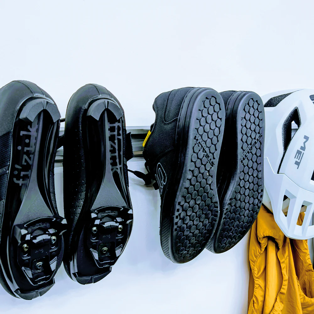 Lodestar Helmet & Shoe Set - Image 4